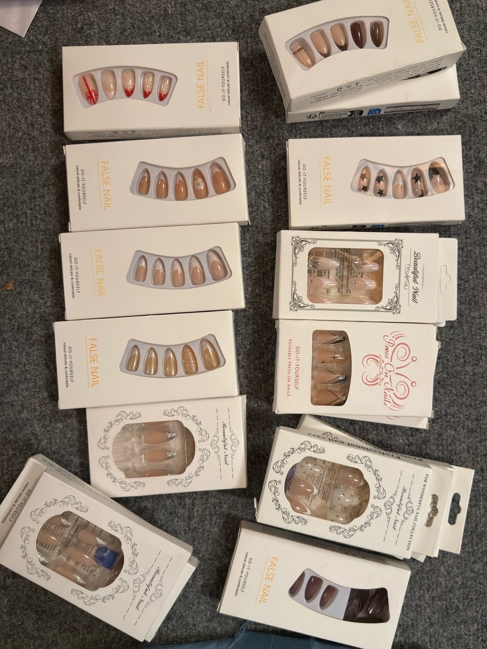 Bundle Lot 18 Press-On Nail Sets Med Length French Stars Christmas Glitter Plaid
